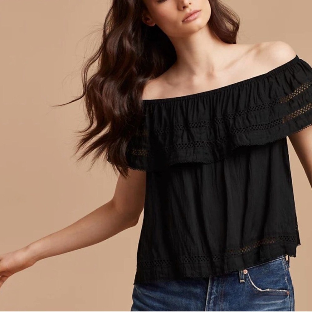 Aritzia Wilfred “Hollande” Off-Shoulder Blouse – XS